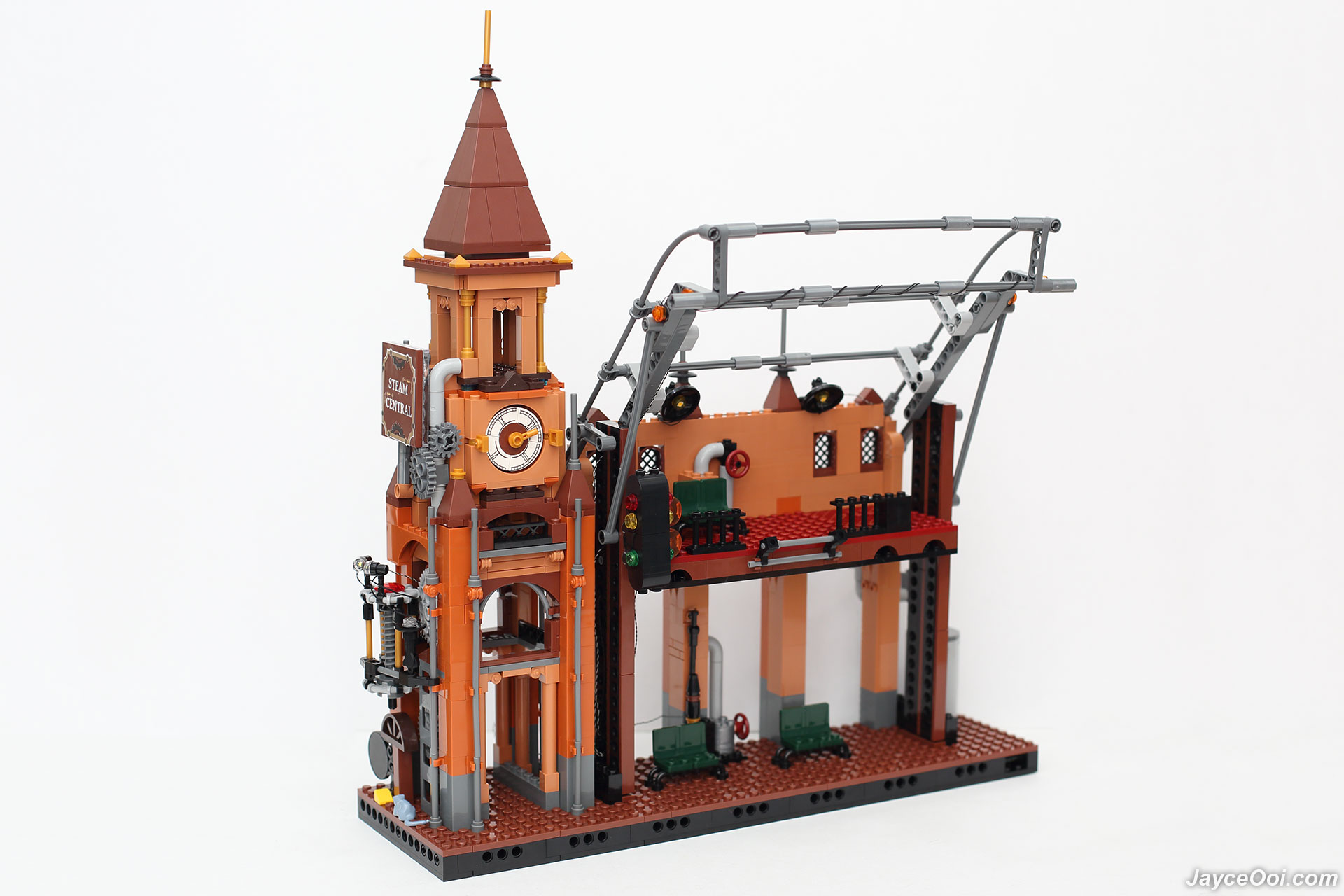 Funwhole F9007 – Steampunk Train Station – Brickreview